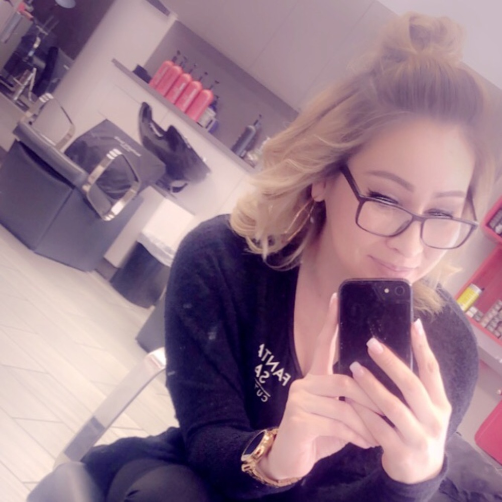 Meet your Posher, Emily